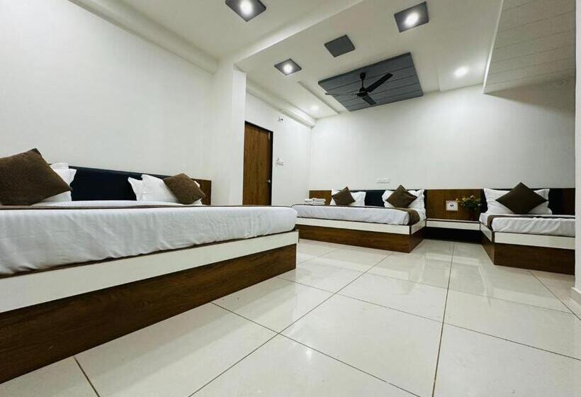 酒店 Dwarika Inn By Mantram Hospitality