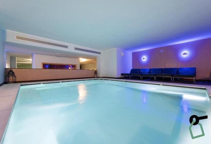 هتل Hotiday Room Collection   Otranto