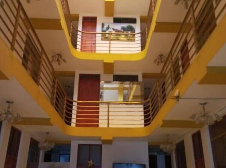 פנסיון Mansion Dorada