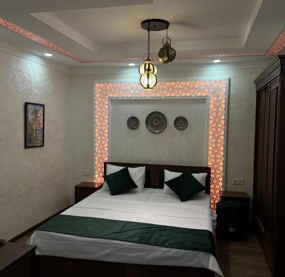 بنسيون Moonlight Guest House