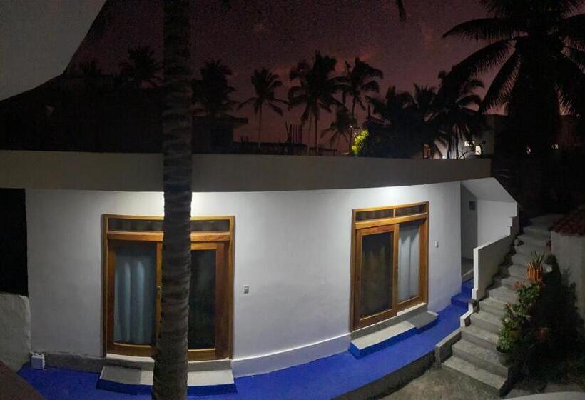 پانسیون Penguin House