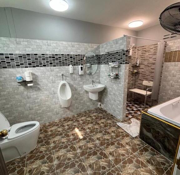 ペンション The Stone Guest House