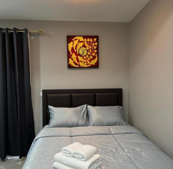 ペンション The Stone Guest House