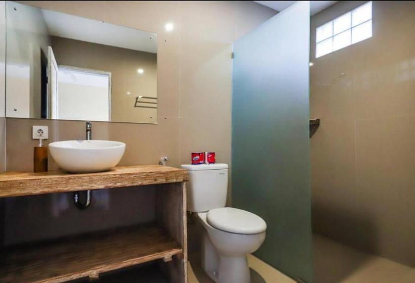 펜션 Utu Ubud Apartments/ 3rd Floor: Modern Studio In Most Center