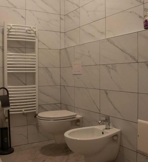 Fly Bed And Breakfast