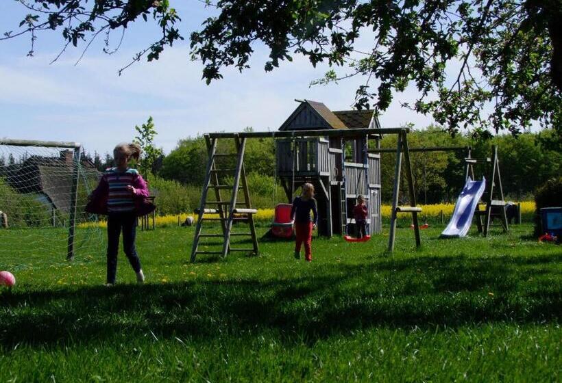 Отель Ferienwohnungen Auf Dem Ferienhof Sell