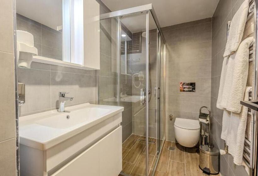 هتل Leli̇ko Suites