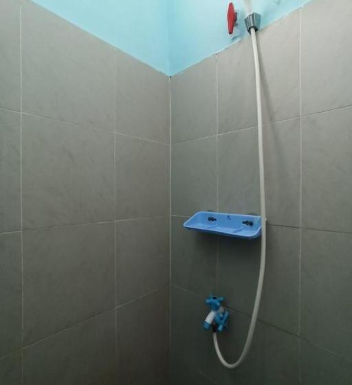 فندق Spot On 93465 Archa Guest House Syariah