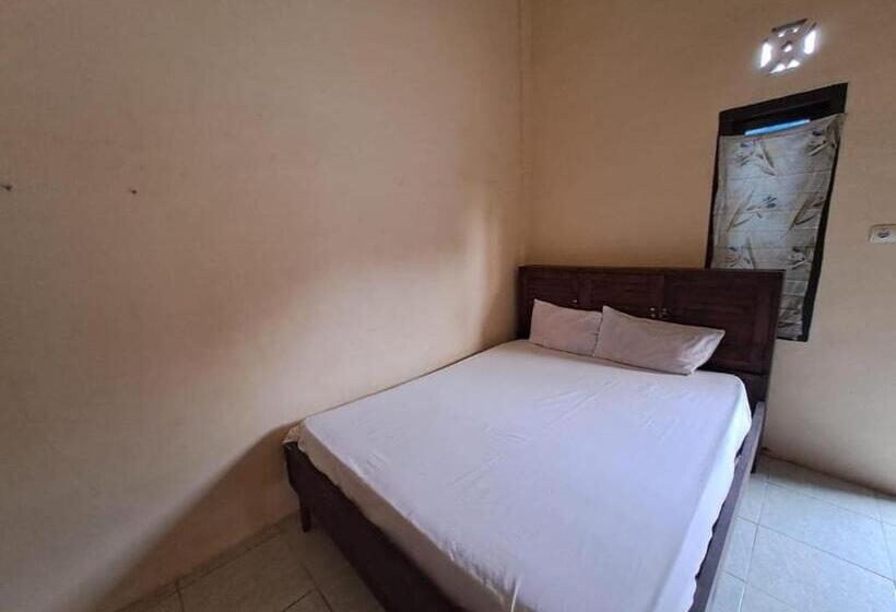 فندق Spot On 93465 Archa Guest House Syariah