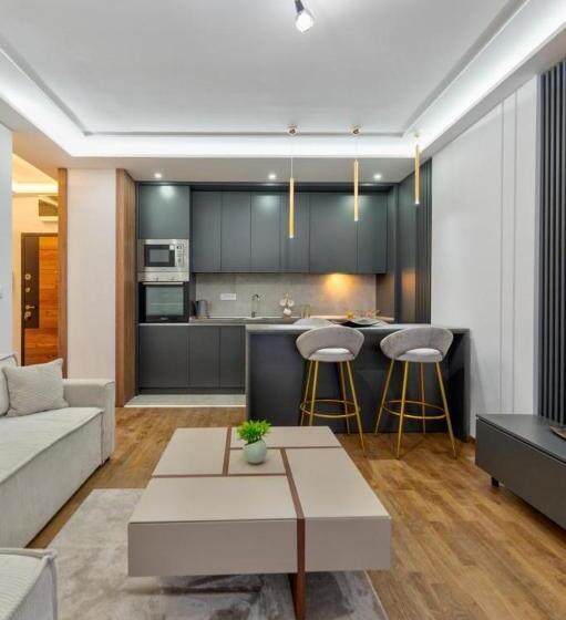 Mans Lux 8 Apartman