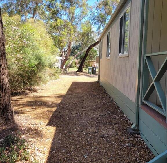 מוטל Mt Barker Holiday Park   Western Australia