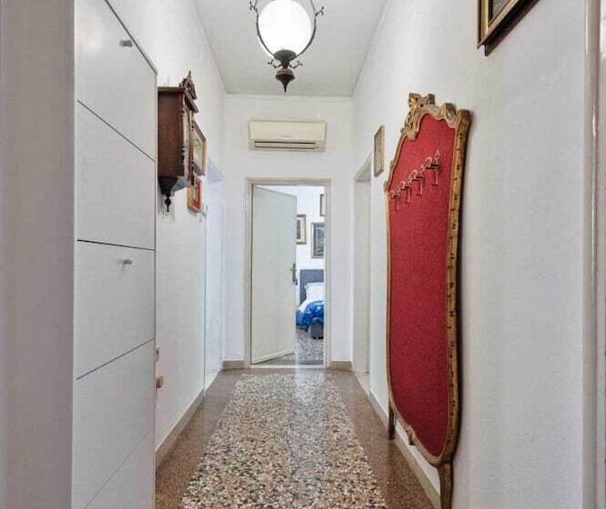 پانسیون Santa Marina Venice Apartment