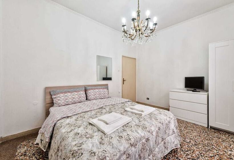 پانسیون Santa Marina Venice Apartment
