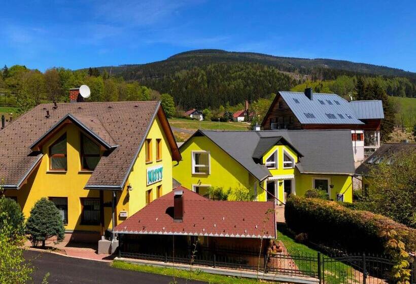 پانسیون Penzion Natty   S Wellness Přímo U Sjezdovky