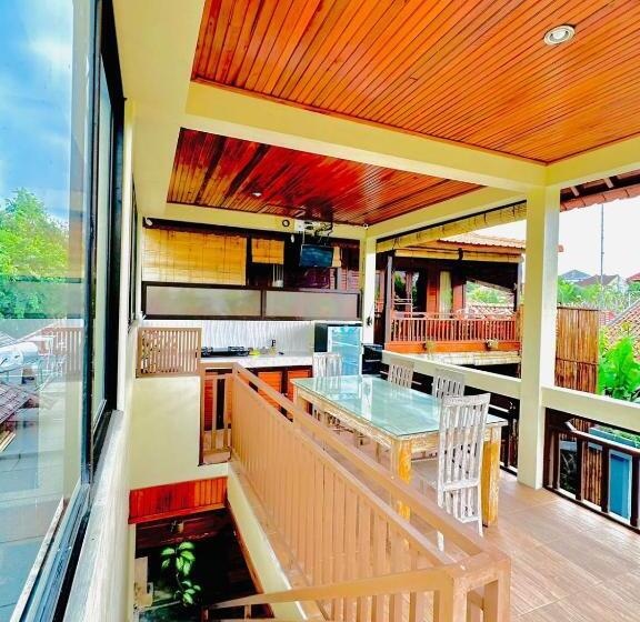 پانسیون Room 1 Pool View @ Tropical Guesthouse Umalas