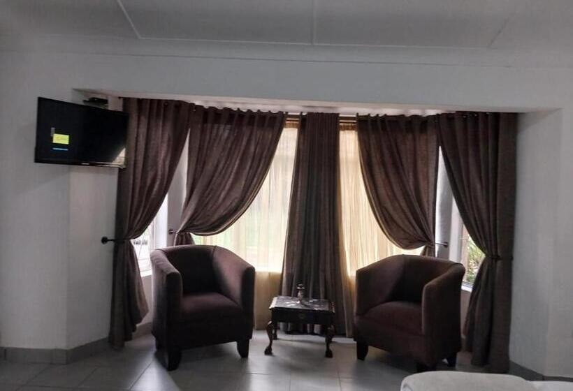 פנסיון Sweet Dreams Guest House Schweizer Reneke