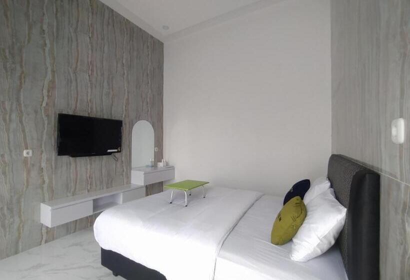 Urbanview Hotel Nimara Ngawi By Reddoorz