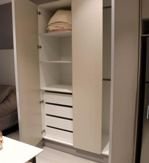 مبيت وإفطار Vatten Studios And Suites By Check In Ec