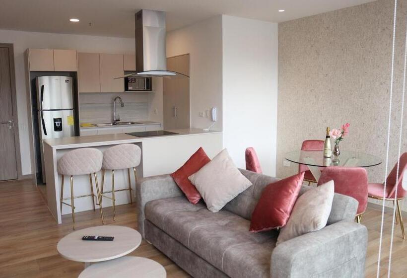 مبيت وإفطار Vatten Studios And Suites By Check In Ec