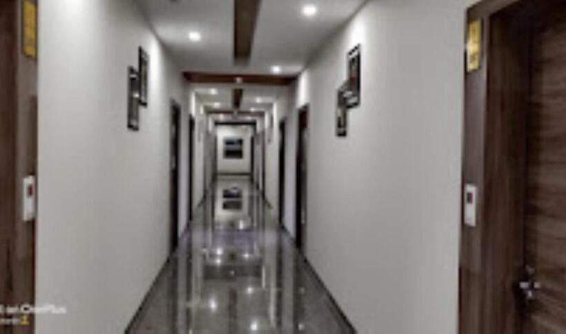 Отель Darshan & Guest House , Paldi
