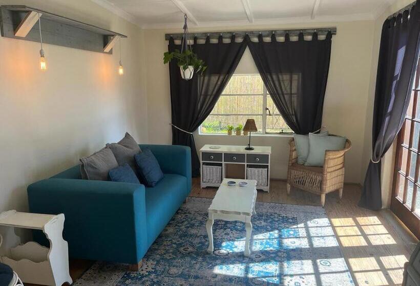 فندق The Farmery Garden And Guesthouse