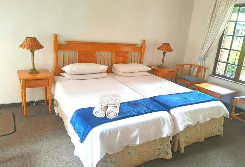 בית מלון כפרי The Oaks