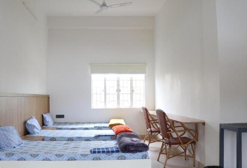 Пансион Heirloom Guesthouse