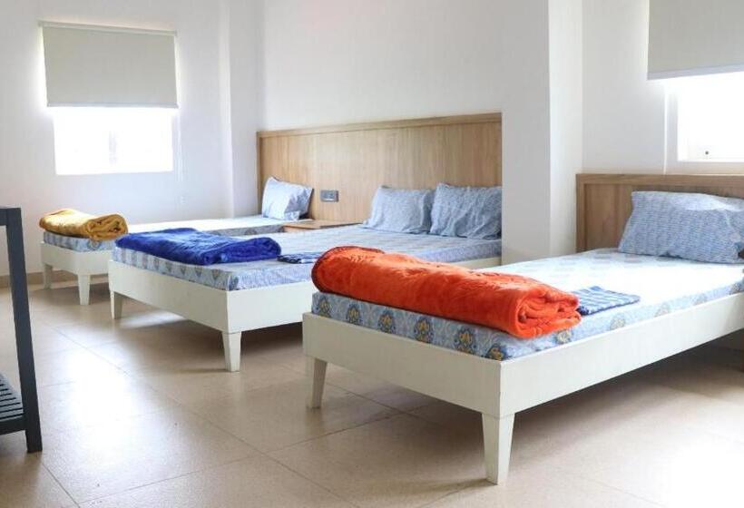 Пансион Heirloom Guesthouse