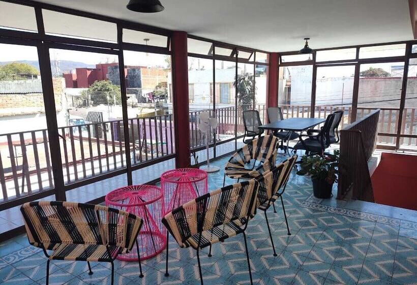 پانسیون Lidia Anturios Suites