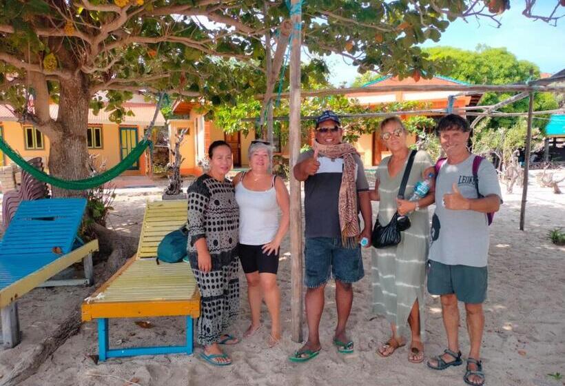 پانسیون Ocean Holiday Liukang