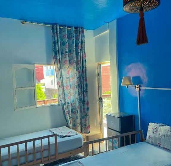 هاستل Happy Home Dream Surf