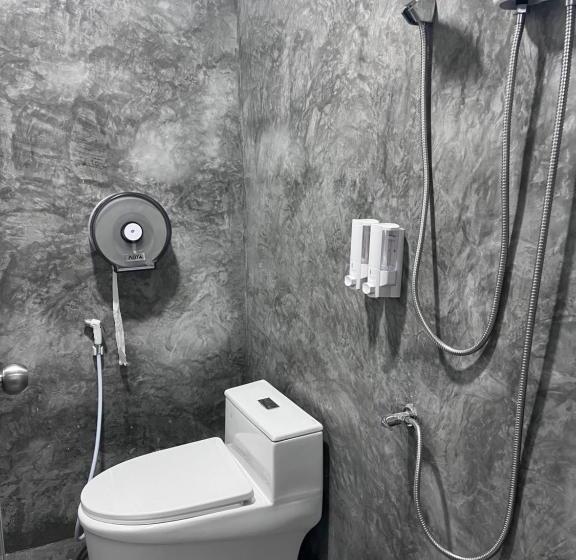 فندق صغير Say My Name