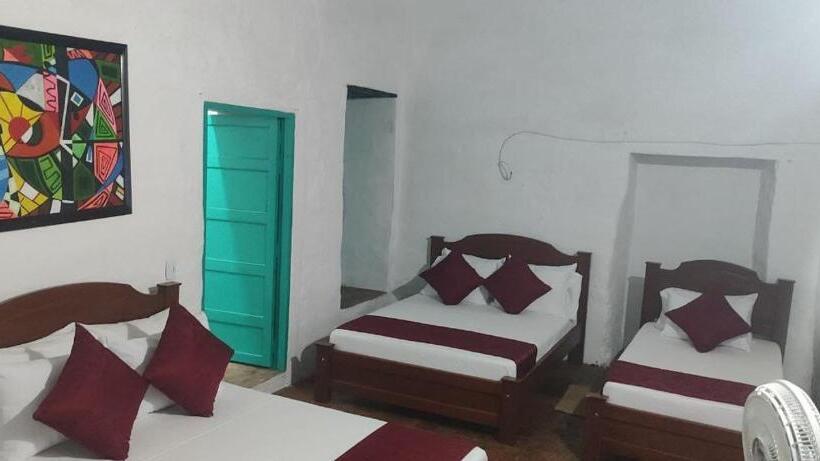 هتل Hospedaje Casa Grande Arbolito