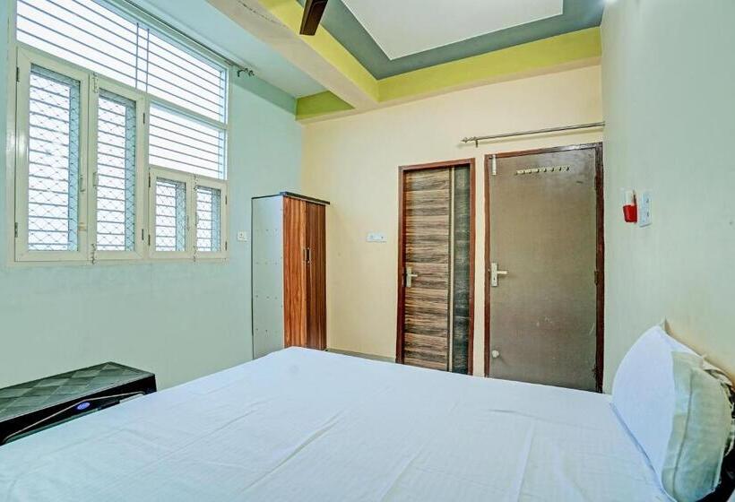 فندق Oyo R.k Bohra Guest House