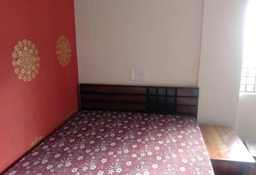 酒店 Oyo Thirumala Comfort & Lodging