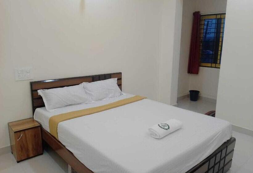 酒店 Oyo Thirumala Comfort & Lodging