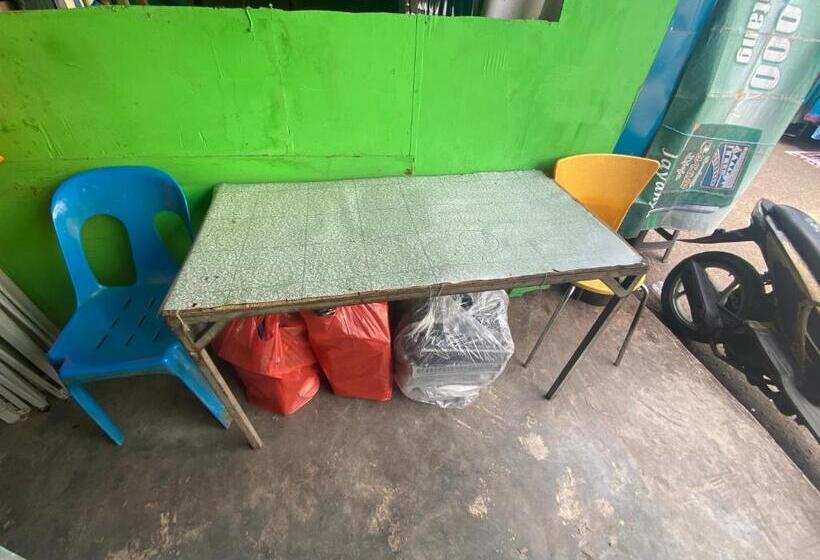 فندق Spot On 93445 Penginapan Alfafa Scorpio