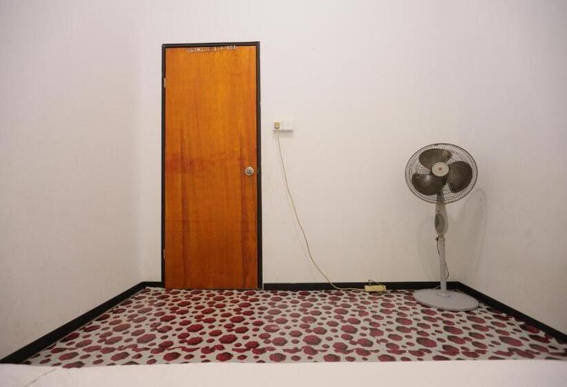 فندق Spot On 93445 Penginapan Alfafa Scorpio