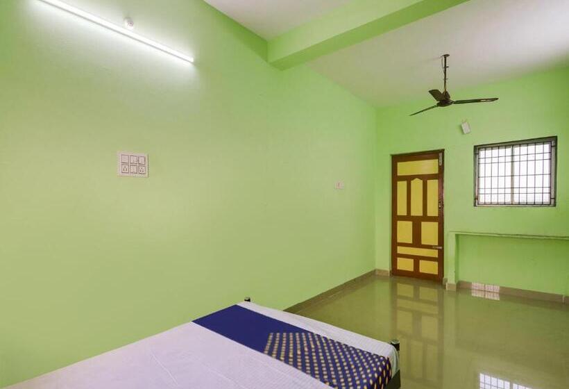 هتل Spot On The Green Park