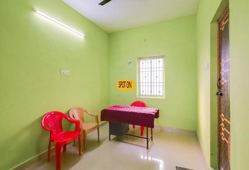 هتل Spot On The Green Park