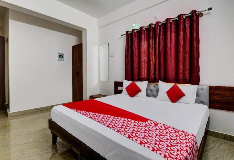 Oyo Hotel Aishwarya Comforts