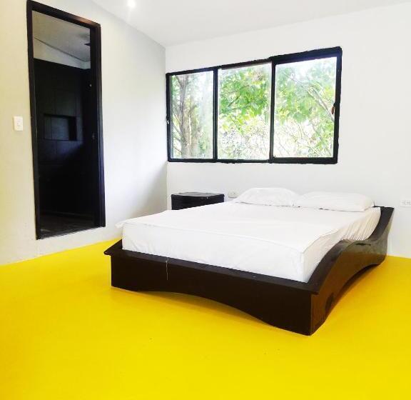 پانسیون Amalaya Hostel