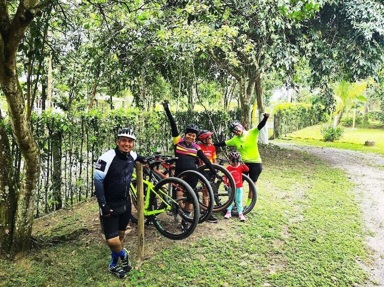 پانسیون Amalaya Hostel