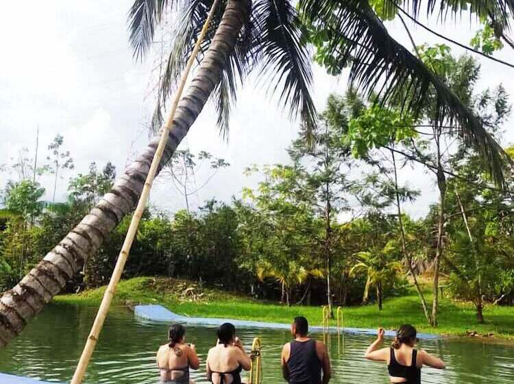 پانسیون Amalaya Hostel