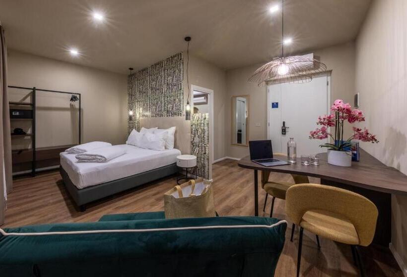 پانسیون Hi Room