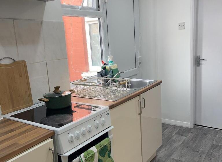 پانسیون Monk S Lodge Private En Suite Room Cv1