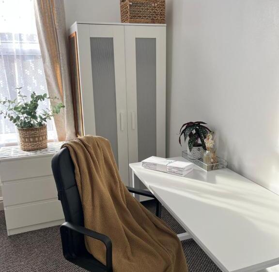 پانسیون Monk S Lodge Private En Suite Room Cv1