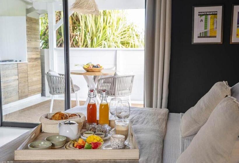 پانسیون Pomme Cannelle   Luxury Suites & Spa