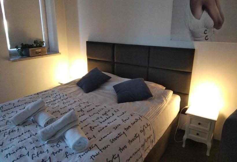 فندق Harmonica Studio