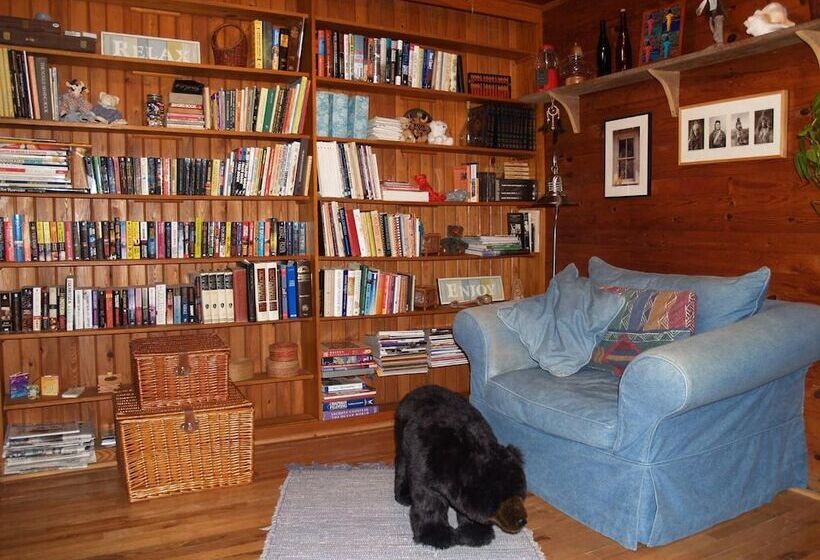 فندق Henson Cove Place Bed And Breakfast W/cabin